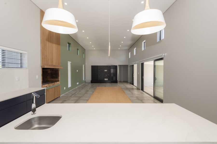 3 Bedroom Property for Sale in Myburgh Park Western Cape